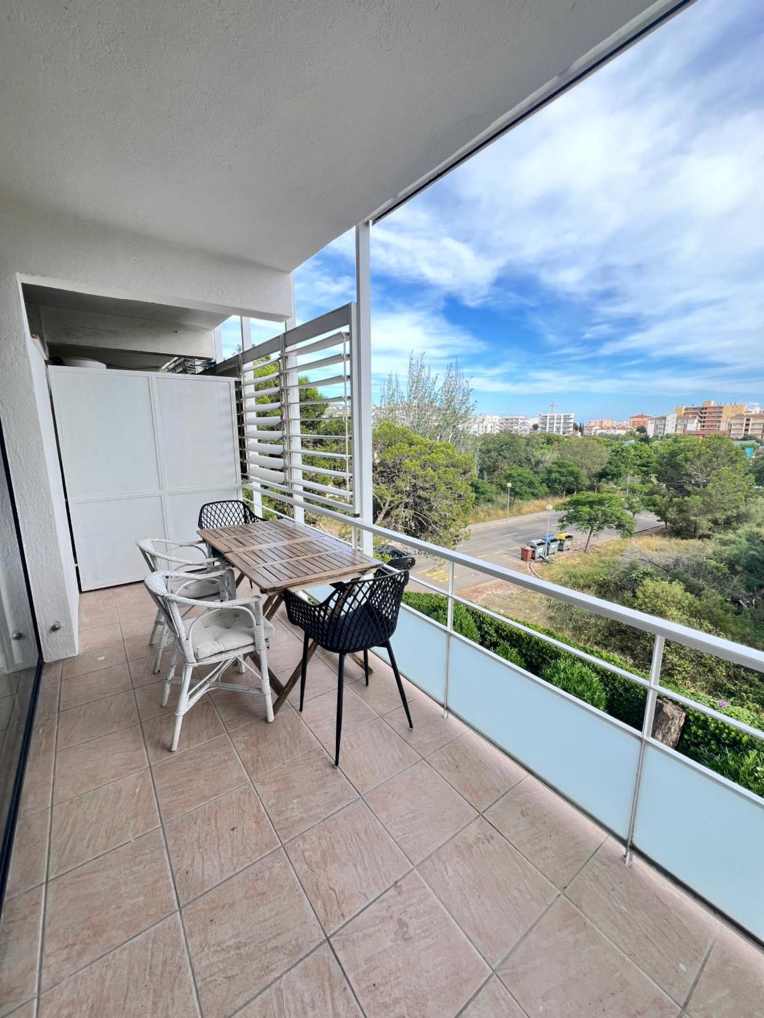 3 Room Apartment, 500M To Beach, Swimming Pool, Nice Terrace Roses Eksteriør bilde
